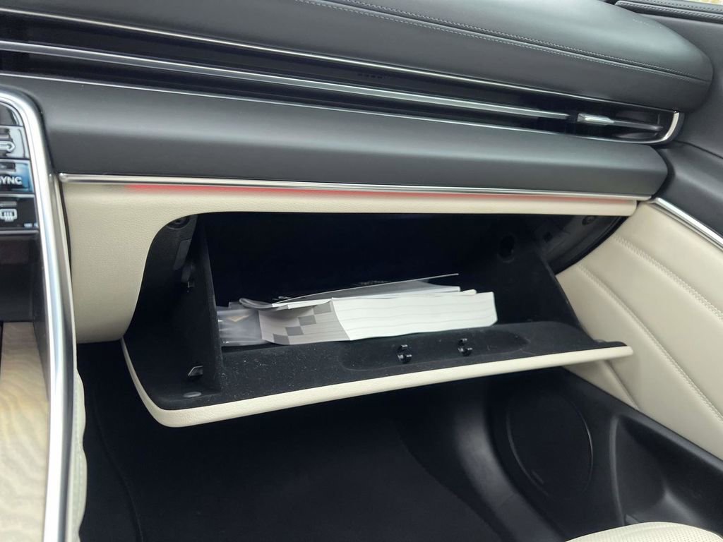 Used 2023 Genesis GV80 3.5T image 35