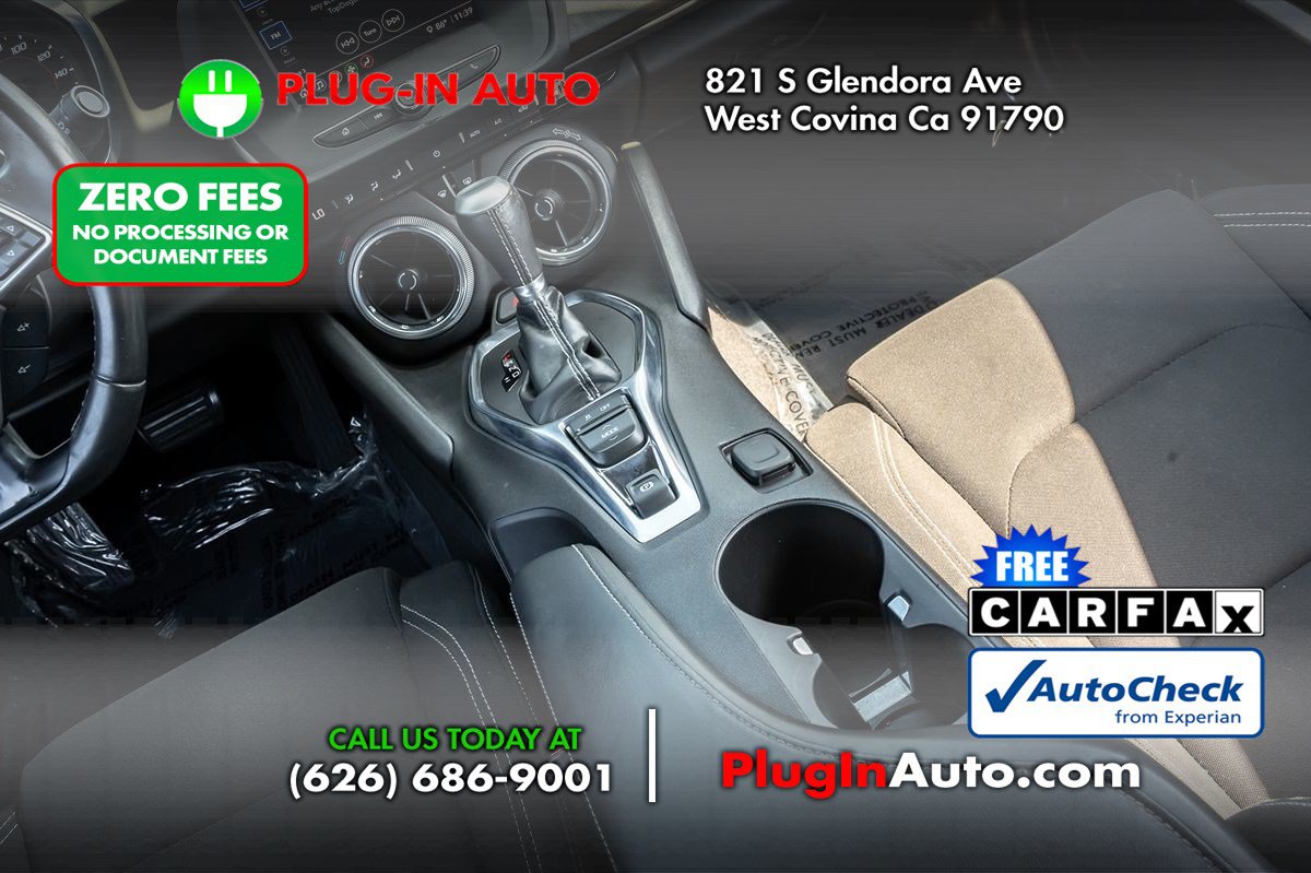 Used 2021 Chevrolet Camaro LT RWD image 14