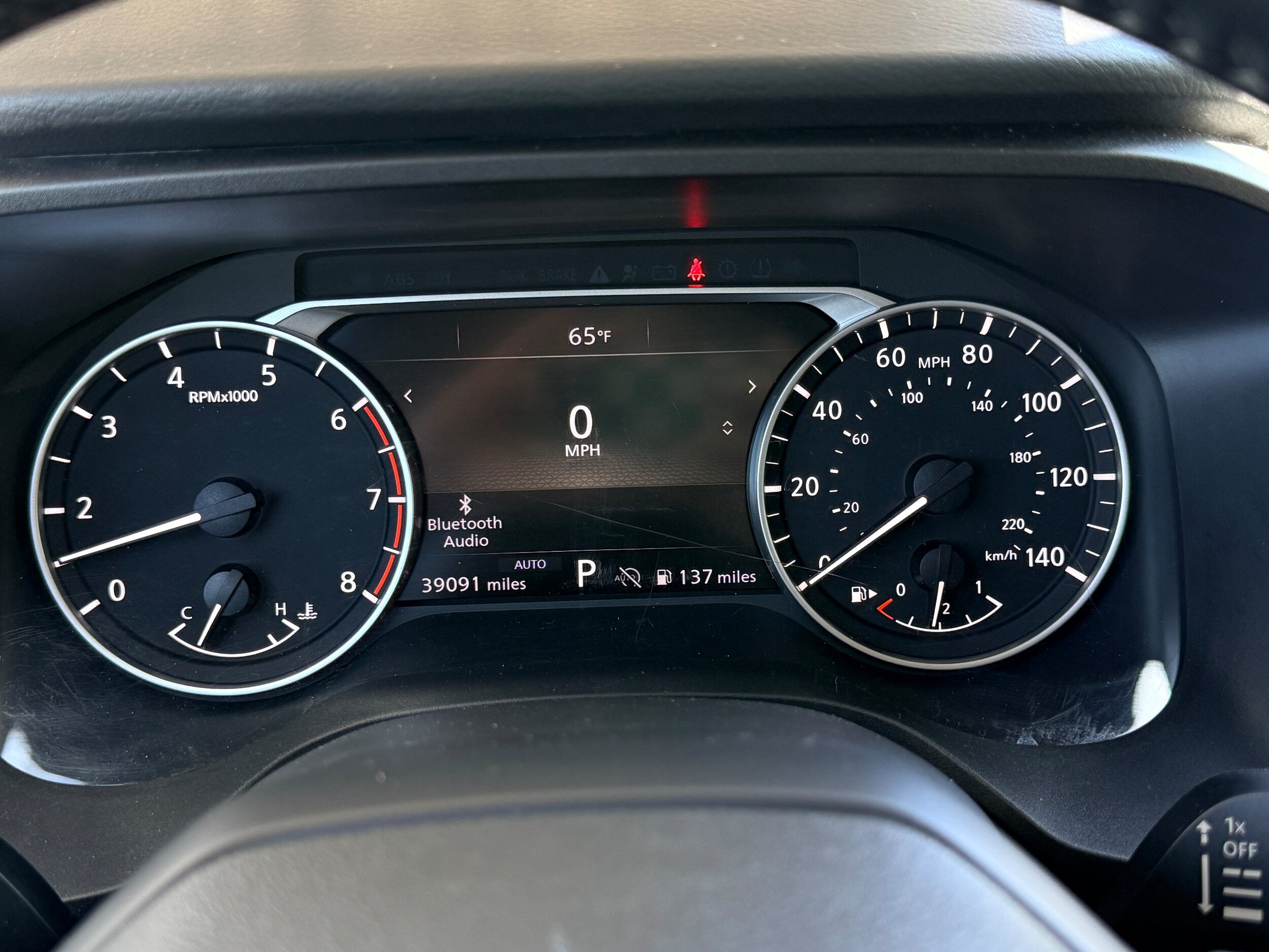 Used 2025 Nissan Rogue SV AWD/4WD image 16