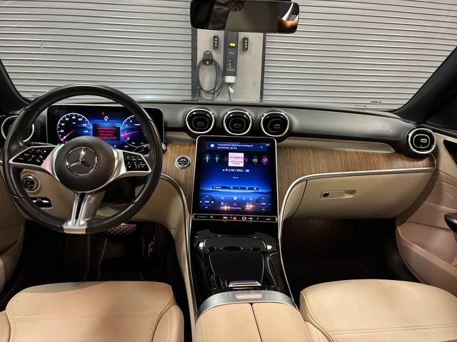 Used 2024 Mercedes-Benz C 300 Sedan image 12