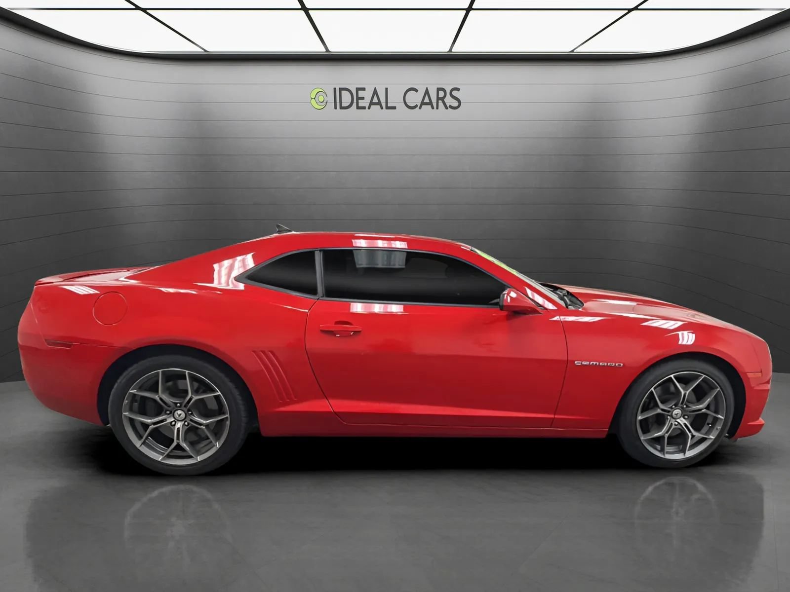 Used 2010 Chevrolet Camaro SS w/ RS Package RWD image 4