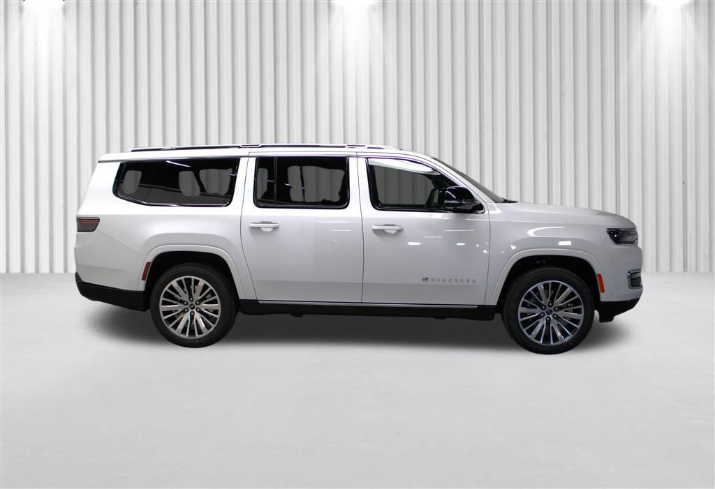 New 2025 Jeep Wagoneer L Series II image 2