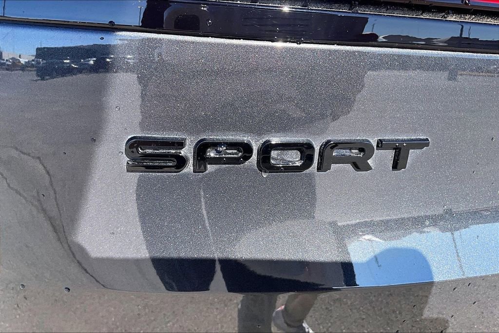 Used 2025 Land Rover Range Rover Sport Dynamic SE image 32