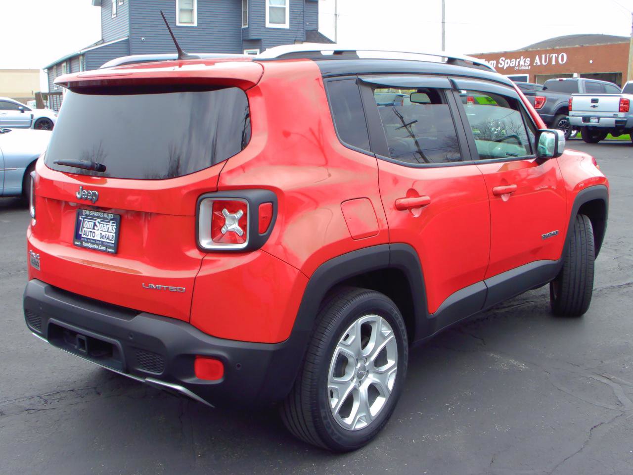 Used 2016 Jeep Renegade Limited image 2