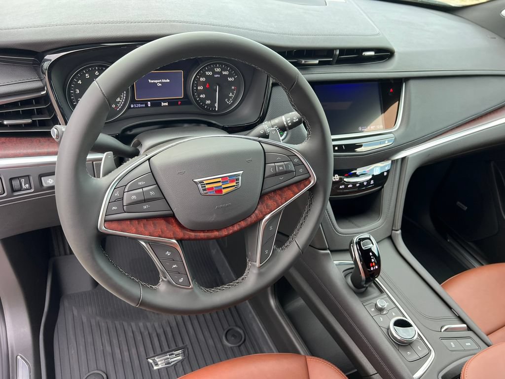 New 2026 Cadillac XT5 Sportv w/ LPO, Floor Liner Package AWD/4WD image 13