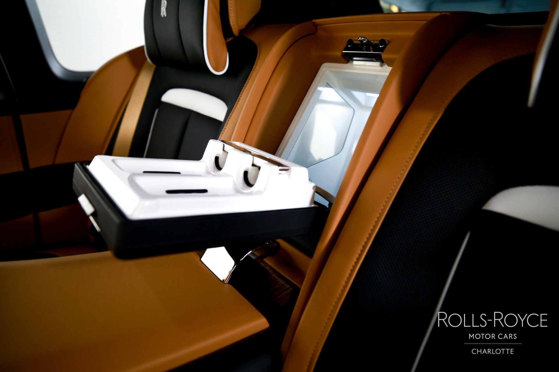 Used 2025 Rolls-Royce Cullinan image 23