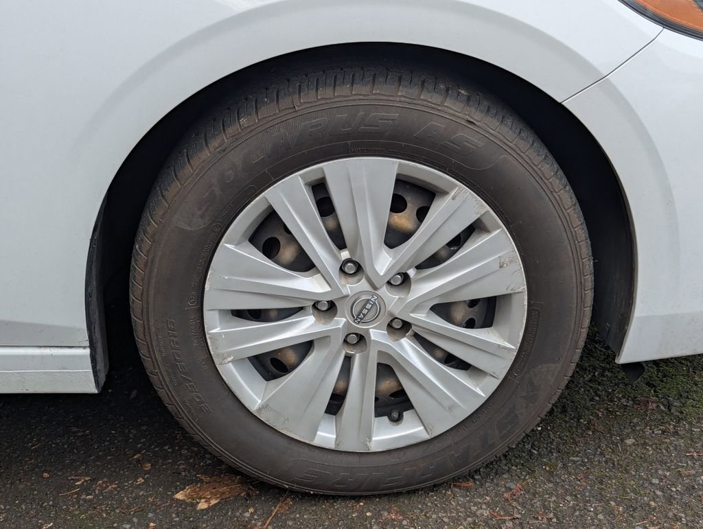 Used 2024 Nissan Sentra S image 7