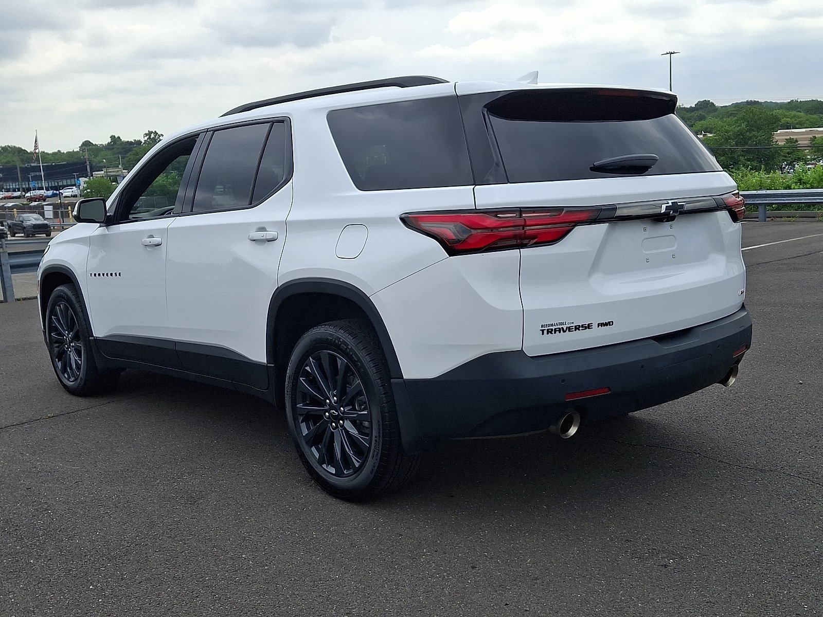 Used 2023 Chevrolet Traverse RS AWD/4WD image 4