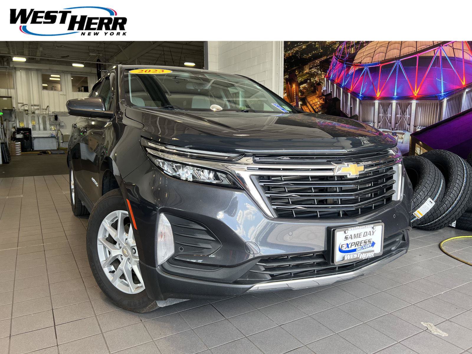 Used 2023 Chevrolet Equinox LT AWD/4WD image 1