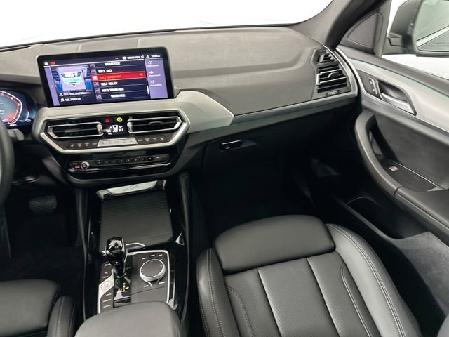 Used 2025 BMW X4 xDrive30i w/ Premium Package image 27