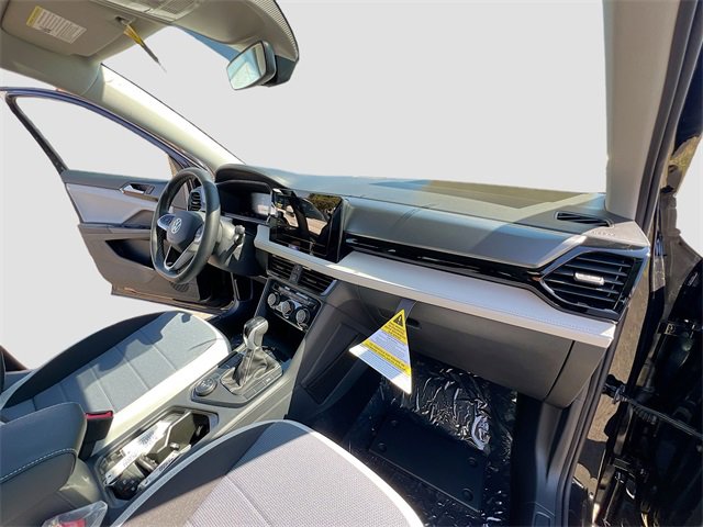 New 2025 Volkswagen Taos S image 27