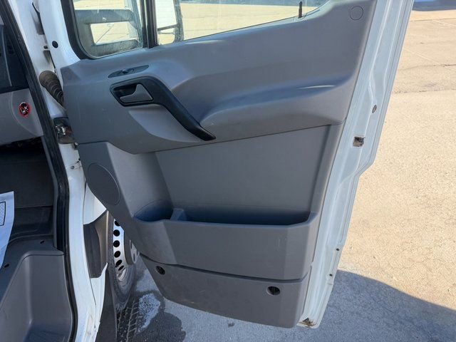 Used 2016 Freightliner Sprinter 3500 image 26