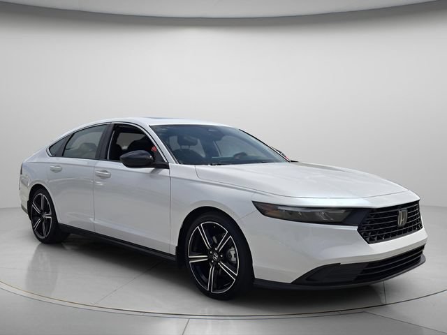 Used 2025 Honda Accord Sport image 9