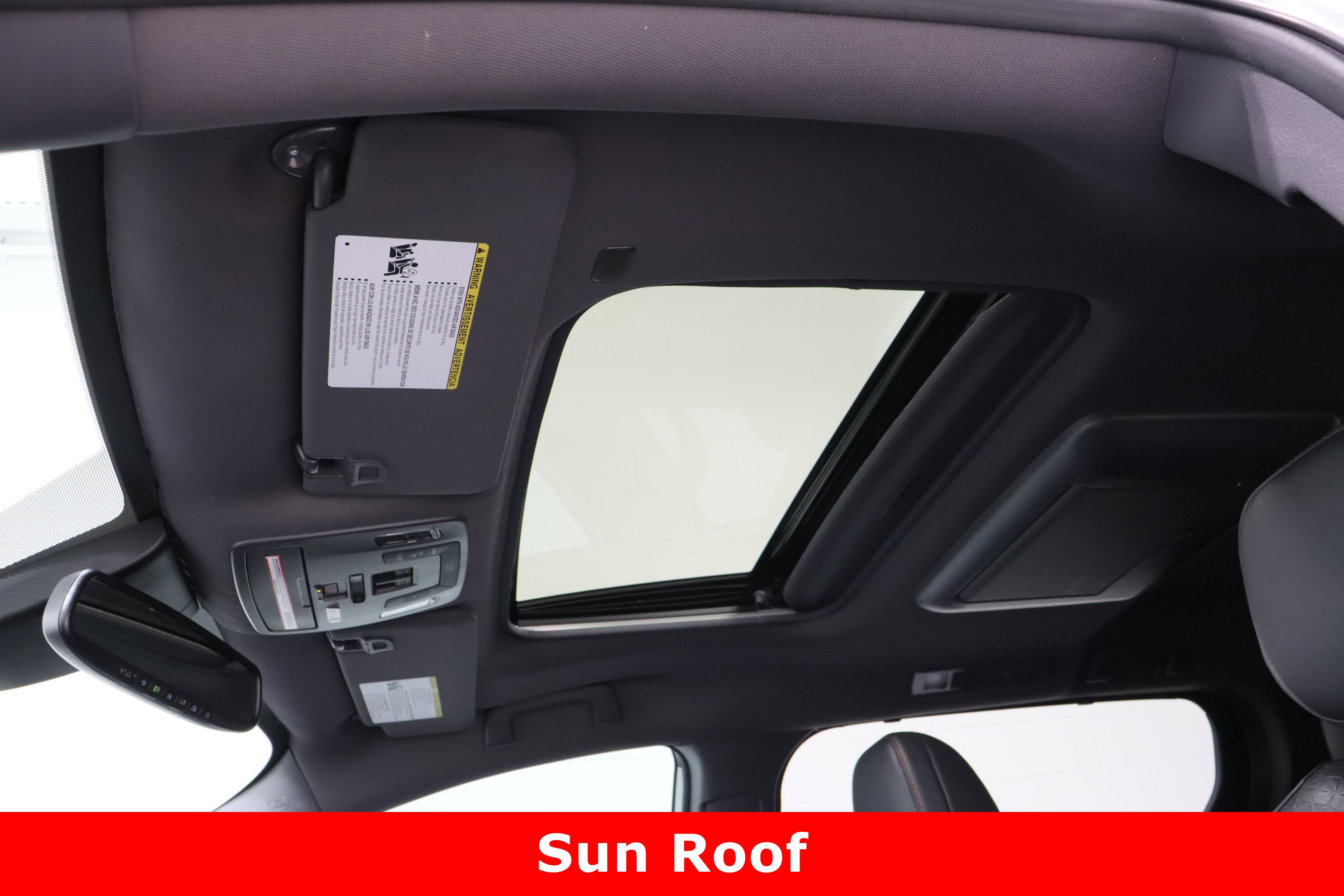 Used 2023 Toyota Sienna XSE image 28