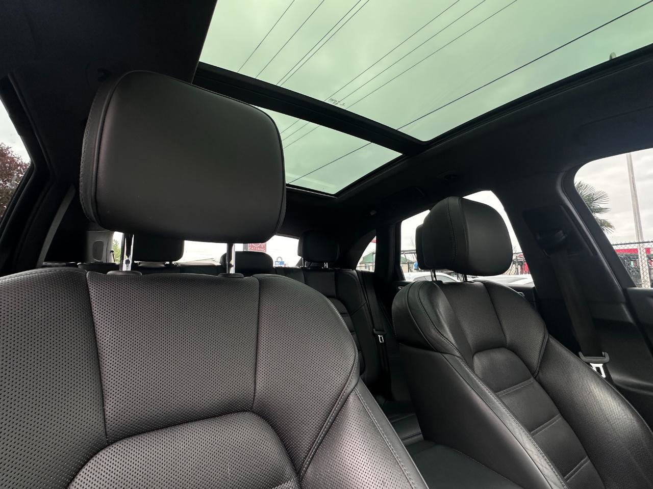Used 2020 Porsche Macan Turbo AWD/4WD image 41