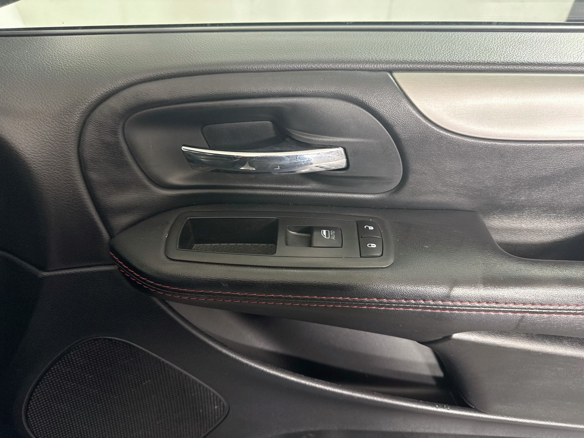 Used 2019 Dodge Grand Caravan GT FWD image 30