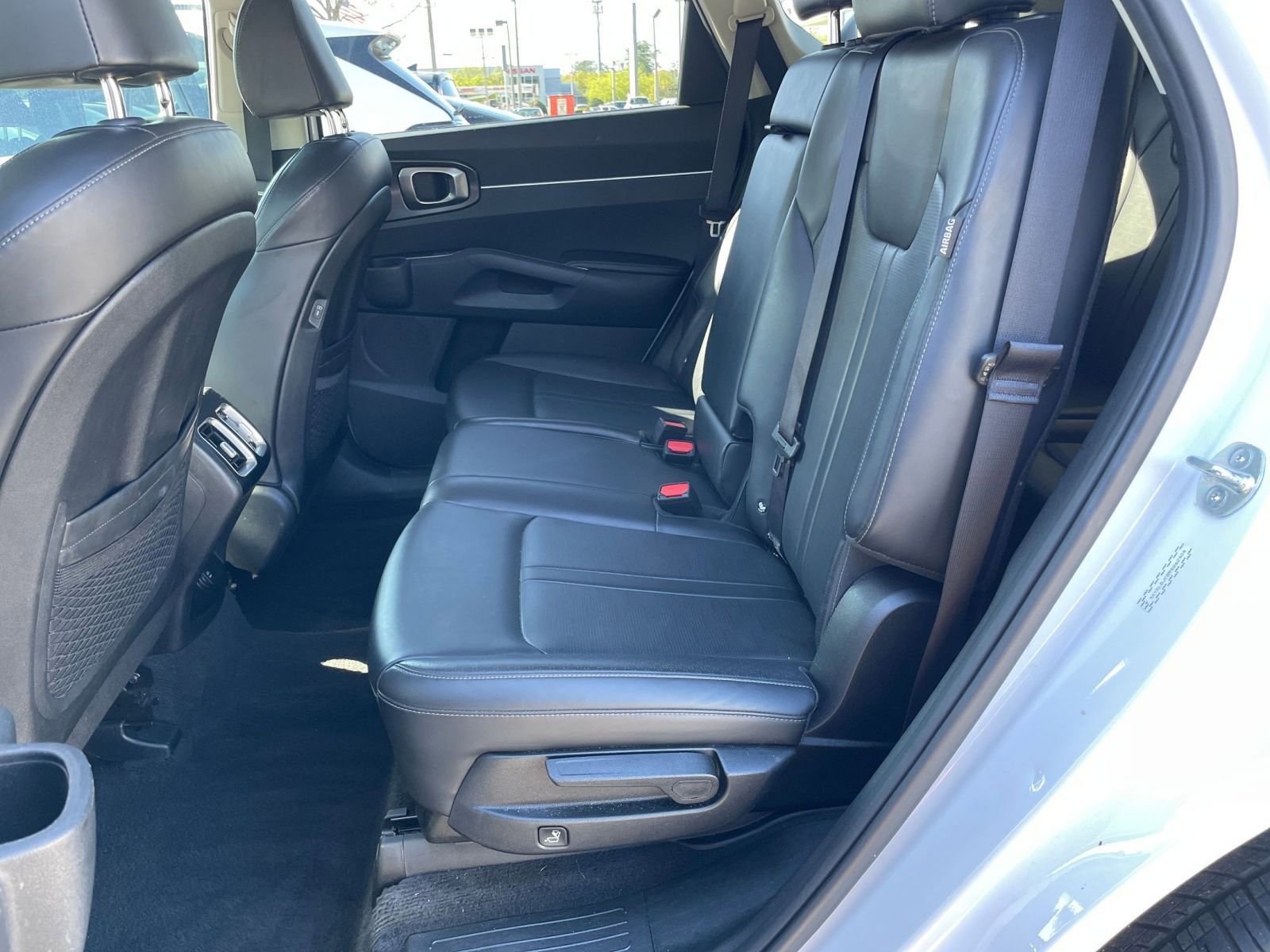 Used 2024 Kia Sorento S image 27