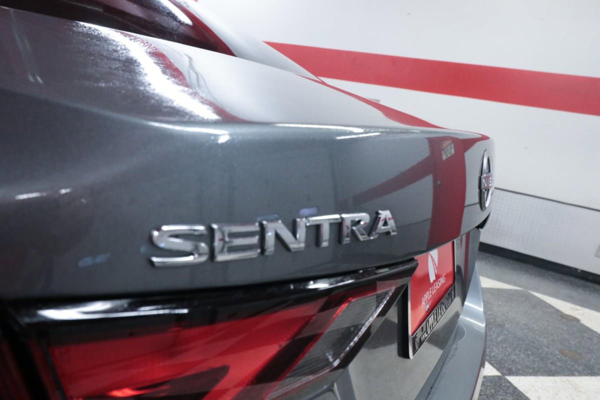 Used 2025 Nissan Sentra S FWD image 27
