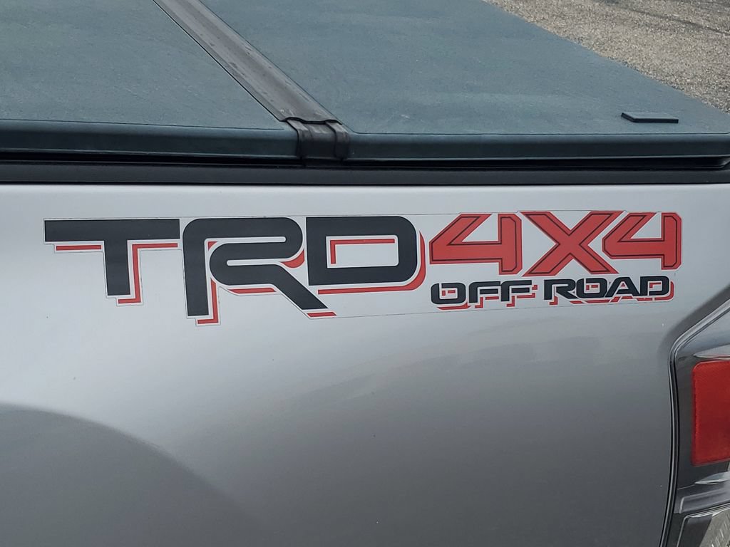Used 2021 Toyota Tacoma TRD Off-Road AWD/4WD image 29
