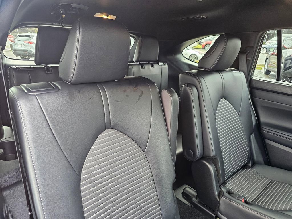 Certified 2025 Toyota Highlander XSE image 12