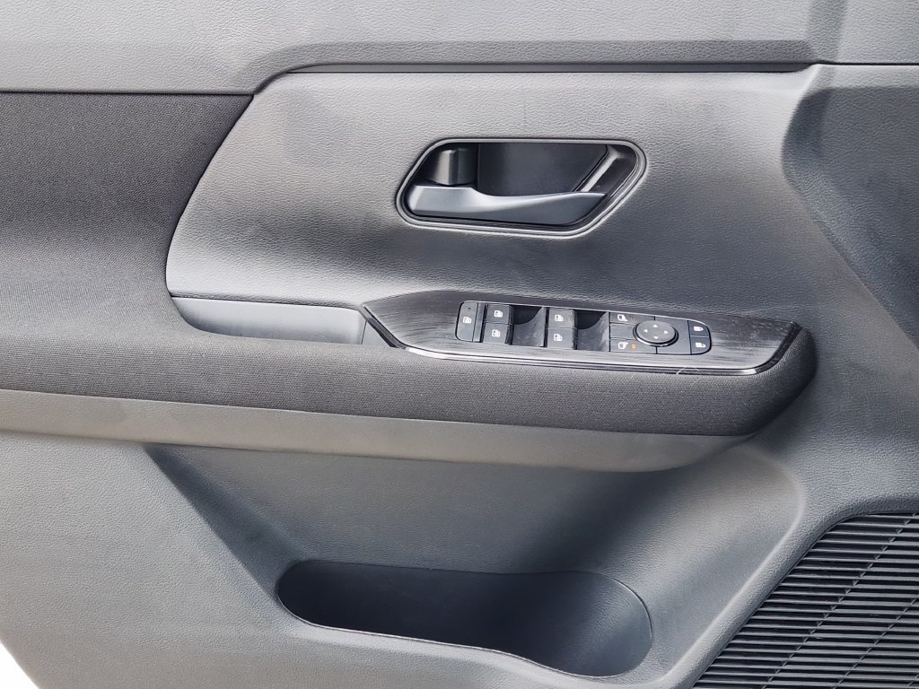 New 2026 Nissan Kicks S w/ Charging Package FWD image 24