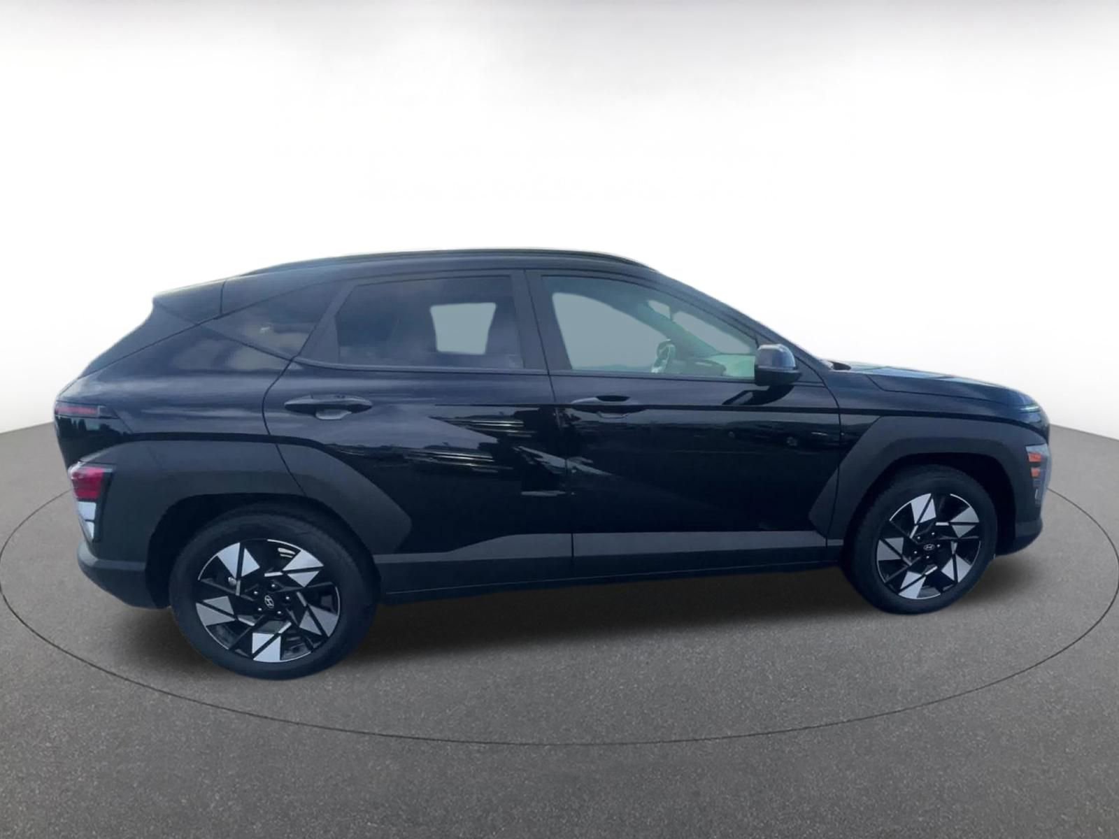 Used 2025 Hyundai Kona SEL image 16