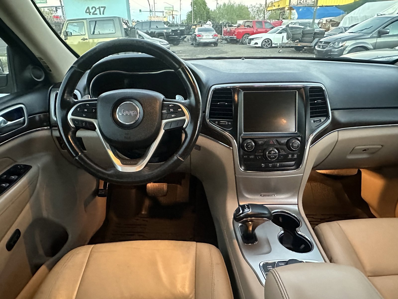 Used 2015 Jeep Grand Cherokee Limited AWD/4WD image 19