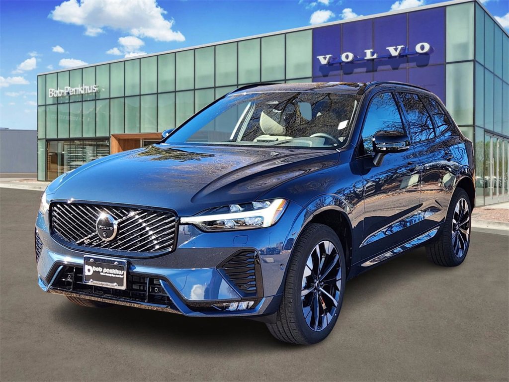 New 2026 Volvo XC60 B5 Plus w/ Climate Package image 22