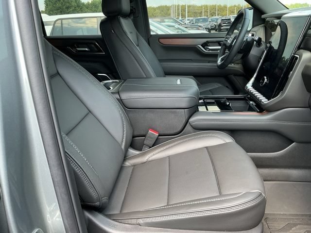 Used 2026 GMC Yukon Denali w/ Sun & Power Step Package AWD/4WD image 10