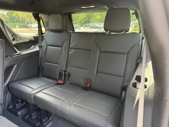 Used 2025 Chevrolet Tahoe LT AWD/4WD image 27