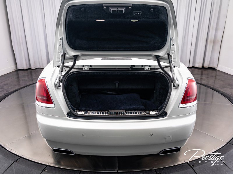 Used 2016 Rolls-Royce Dawn image 18