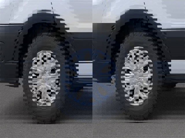 New 2025 Ford E-Transit Low Roof image 19
