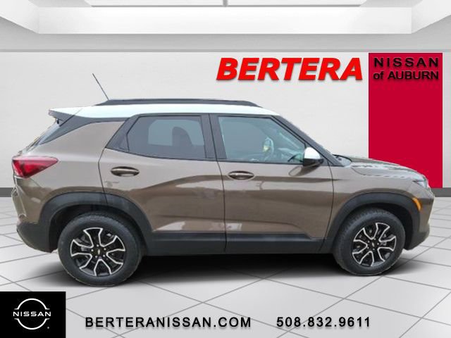 Used 2021 Chevrolet TrailBlazer ACTIV w/ Sun and Liftgate Package image 2