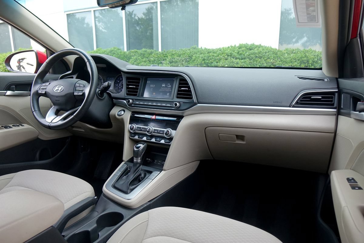 Used 2019 Hyundai Elantra Value Edition FWD image 7
