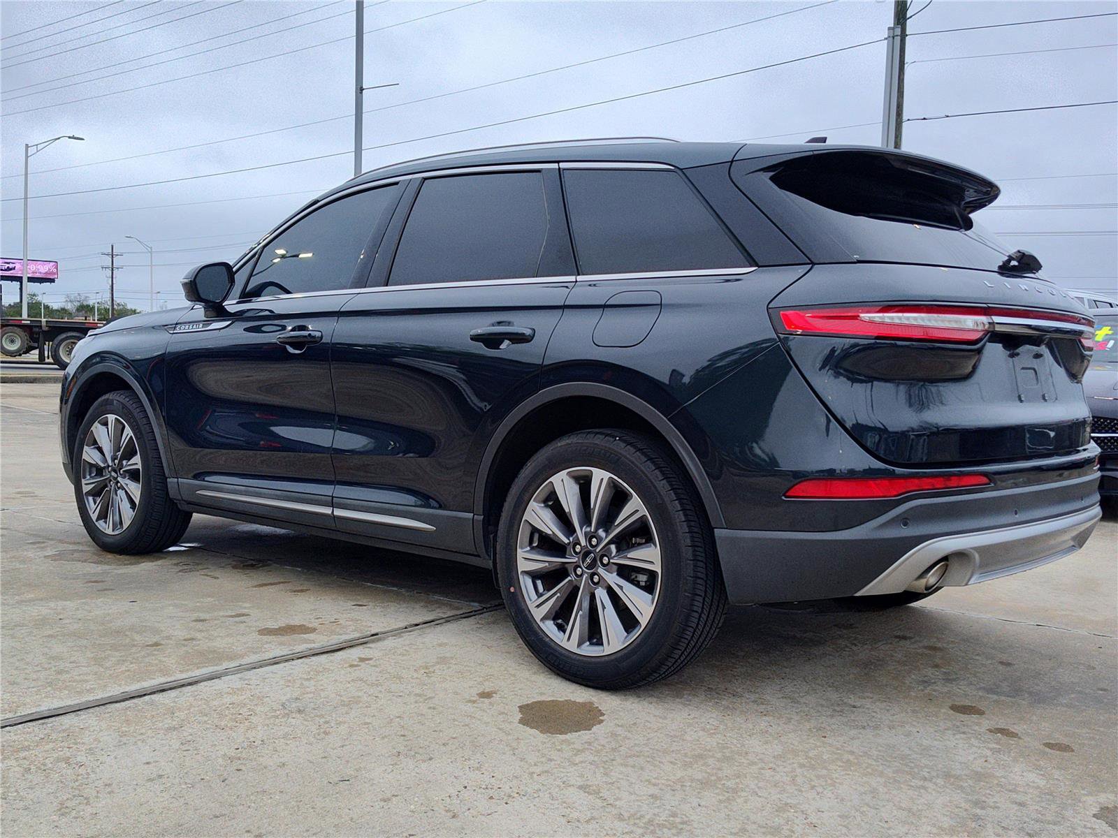 Used 2022 Lincoln Corsair Reserve image 4