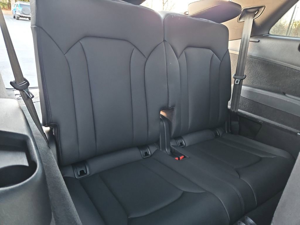 Used 2021 Audi Q7 2.0T Premium w/ Convenience Package image 19