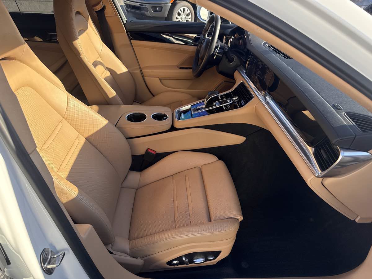 Used 2021 Porsche Panamera 4 Executive AWD/4WD image 24