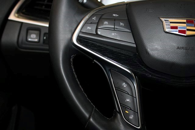 Certified 2025 Cadillac XT5 Premium Luxury image 17