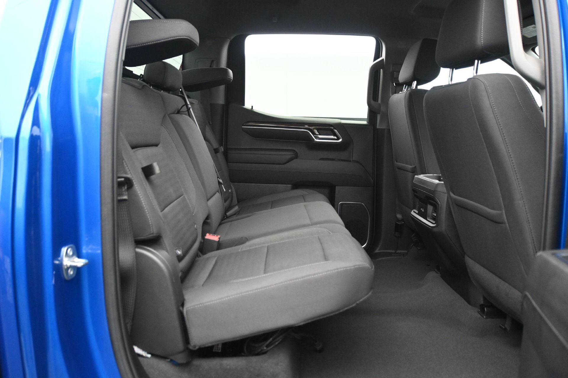 Used 2023 Chevrolet Silverado 1500 RST AWD/4WD image 14