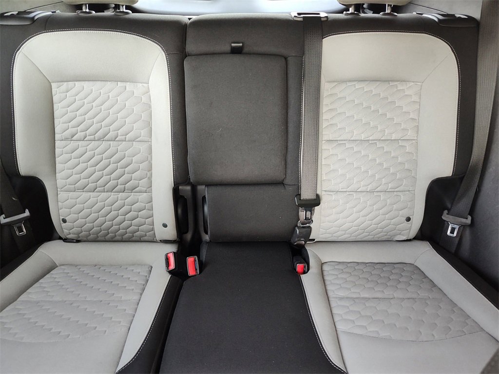 Used 2021 Chevrolet Equinox LS image 34