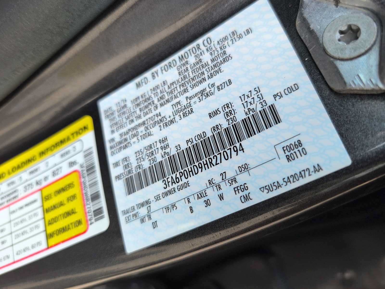 Used 2017 Ford Fusion SE FWD image 32