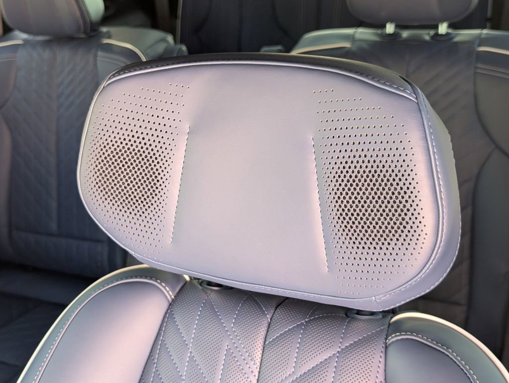 New 2026 Cadillac Vistiq Premium Luxury w/ LPO, Floor Liner Package AWD/4WD image 13