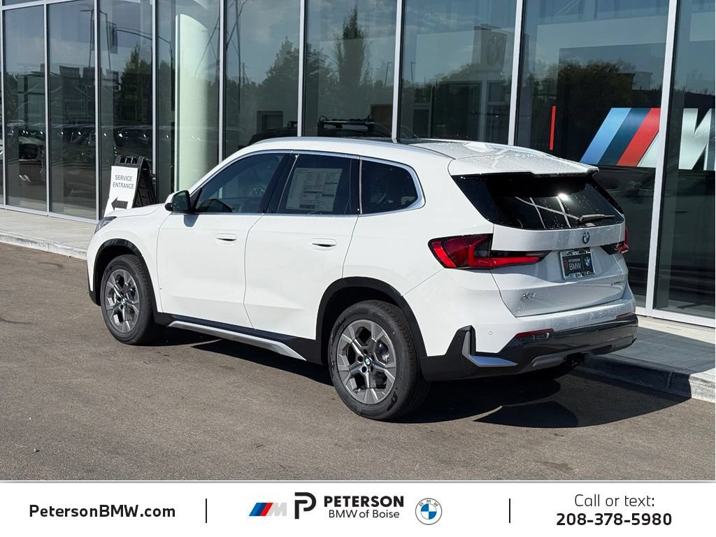 New 2026 BMW X1 xDrive28i w/ Technology Package AWD/4WD image 3