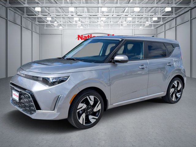 Certified 2025 Kia Soul GT-Line image 1