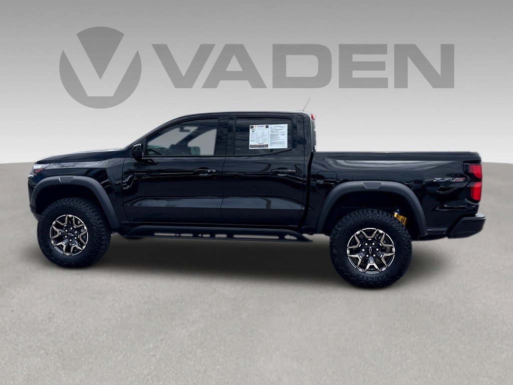 Used 2026 Chevrolet Colorado ZR2 w/ Technology Package AWD/4WD image 27