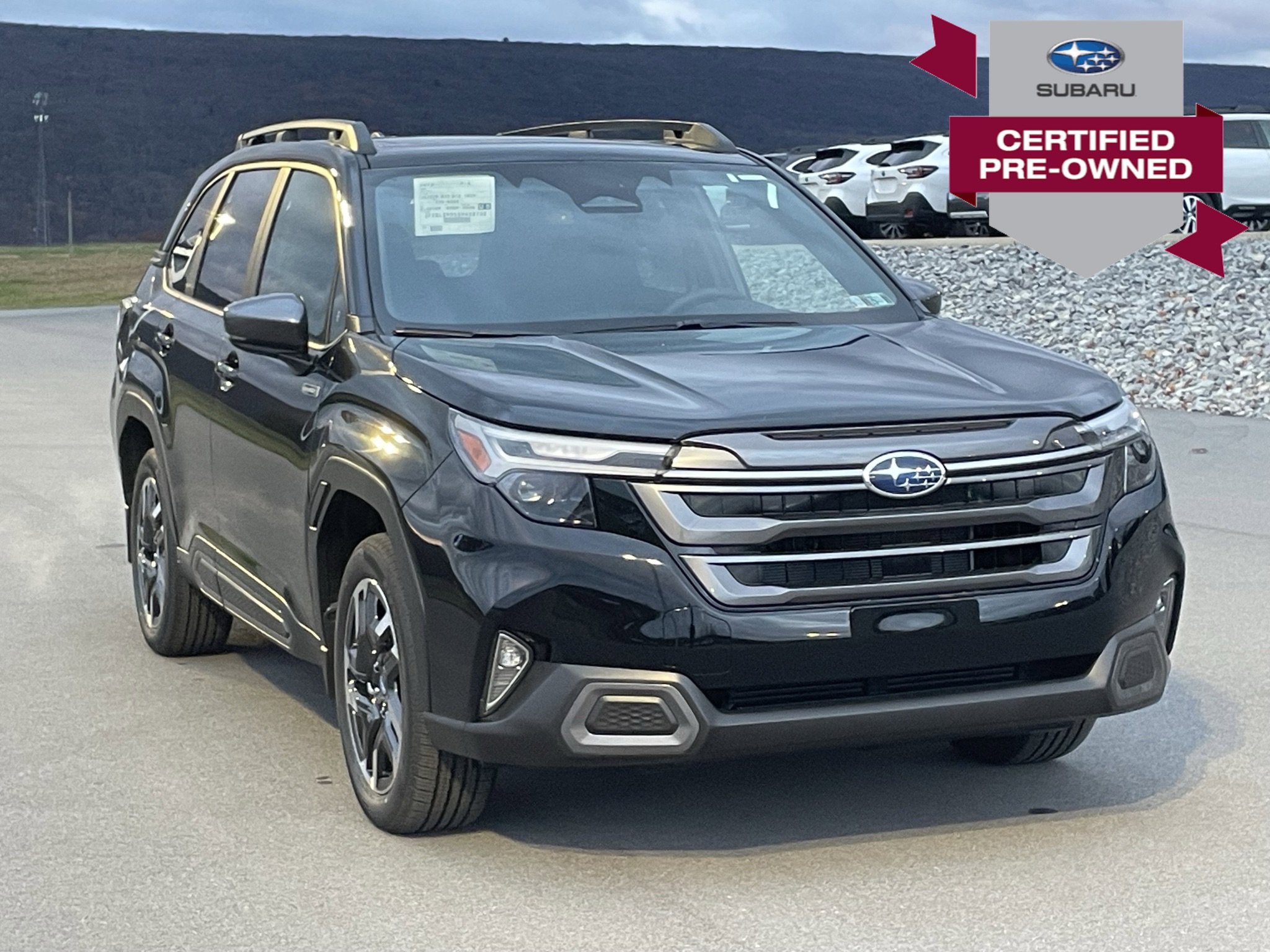 Used 2025 Subaru Forester Limited AWD/4WD image 1