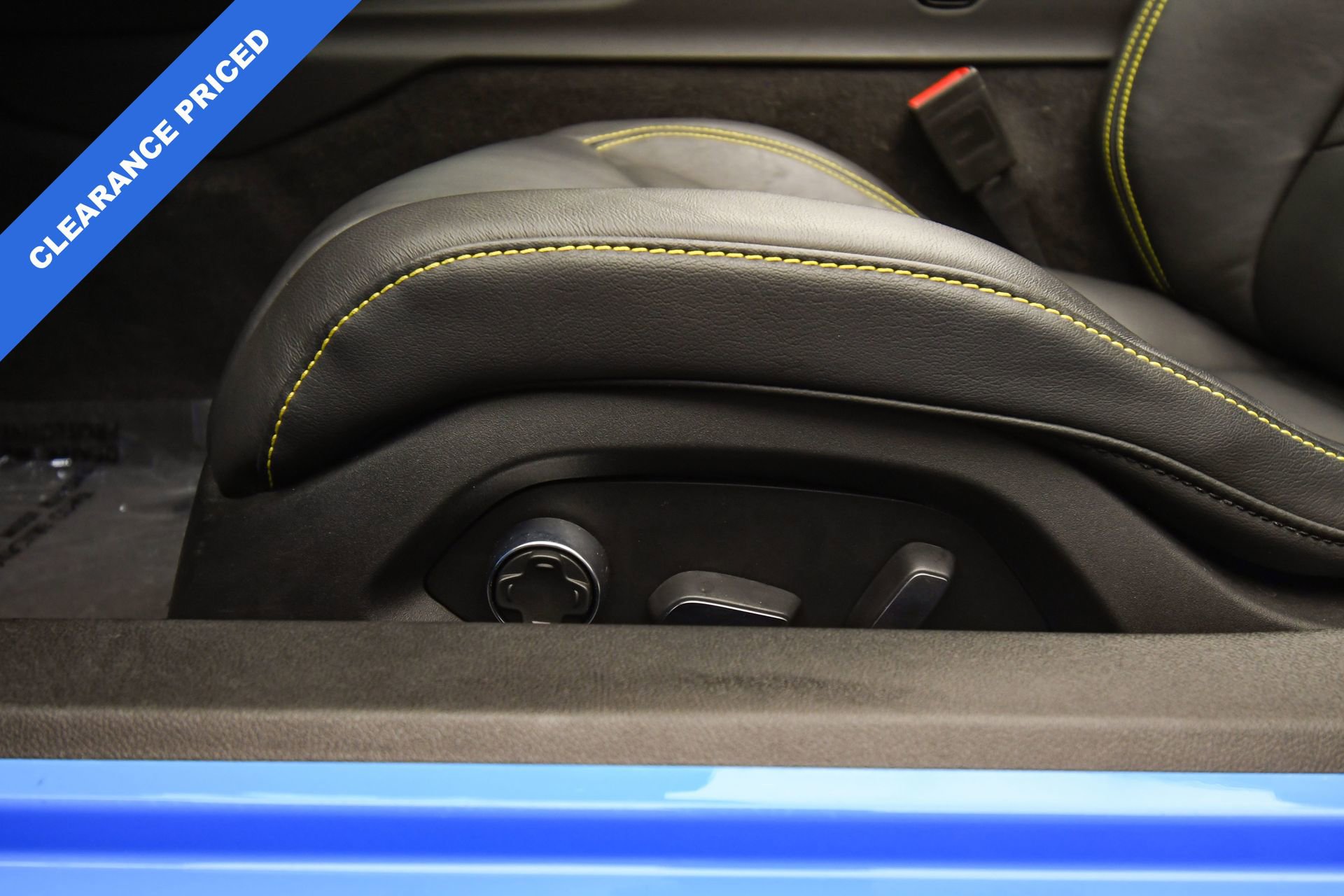 Used 2023 Chevrolet Corvette Stingray Premium Conv w/ Z51 Performance Package image 41