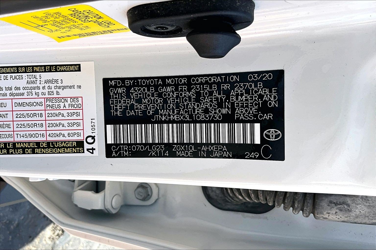 Used 2020 Toyota C-HR Limited FWD image 31