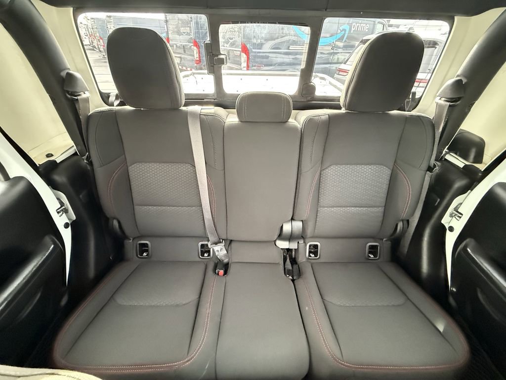 Used 2022 Jeep Gladiator Rubicon w/ Cold Weather Group image 26