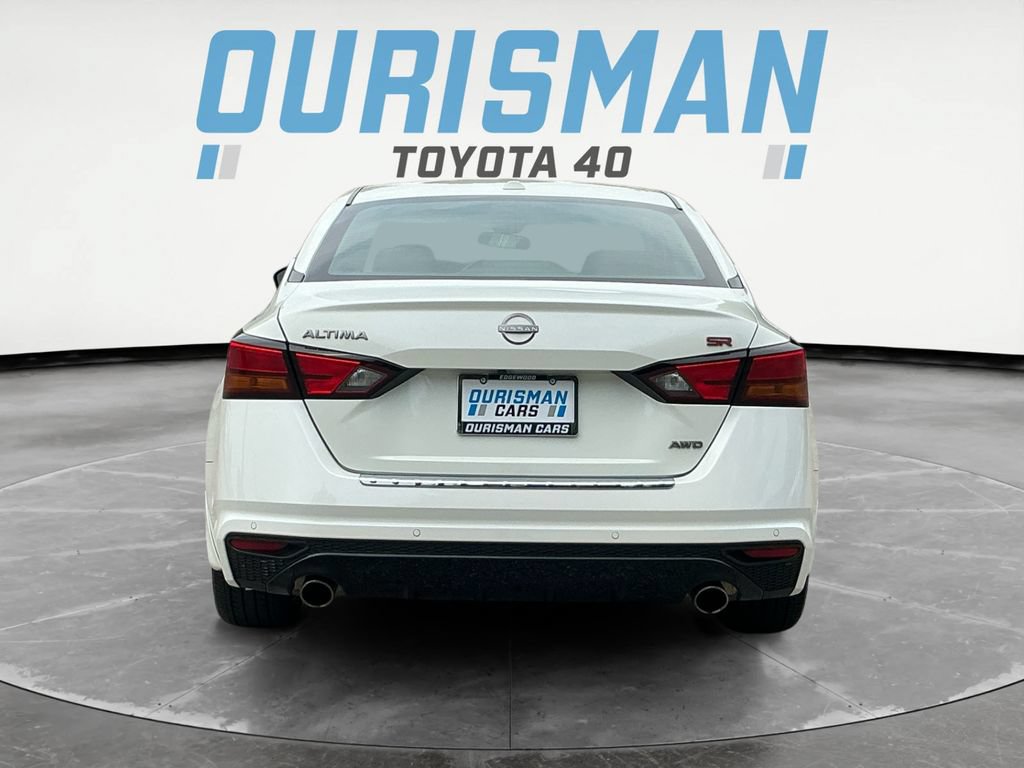 Used 2023 Nissan Altima 2.5 SR w/ SR Premium Package AWD/4WD image 6
